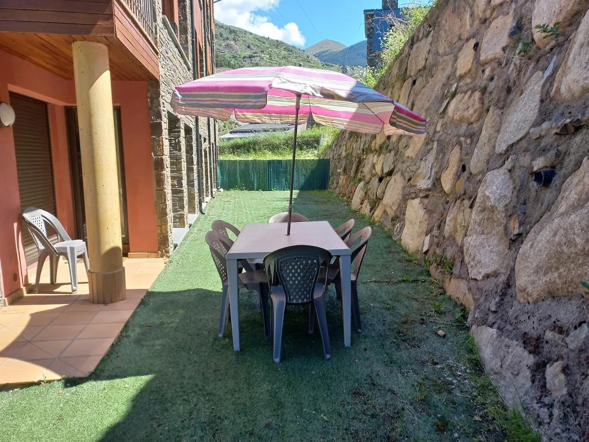 Sauec-Vacances Pirinenca Apartment Canillo