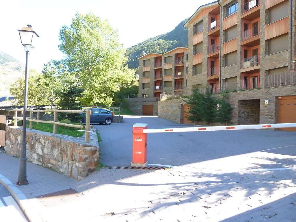 Sauec-Vacances Pirinenca Apartment Canillo
